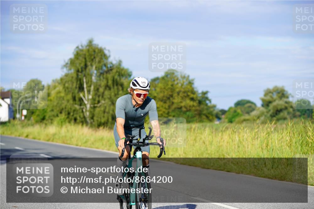 31.08.2025 - Elbe Triathlon Hamburg Michael Burmester http://msf.ph/oto/8664200 31.08.2025 09:22:56 Radfahren 325, 406, 429, 540, 575, 600 meine-sportfotos.de