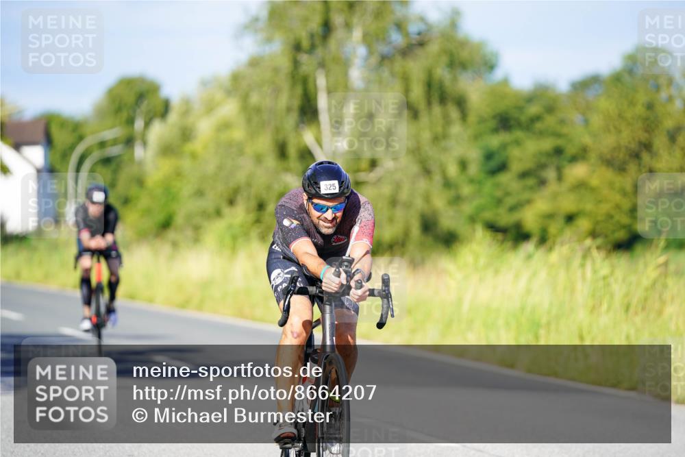 31.08.2025 - Elbe Triathlon Hamburg Michael Burmester http://msf.ph/oto/8664207 31.08.2025 09:23:00 Radfahren 325, 386, 406, 429, 575 meine-sportfotos.de