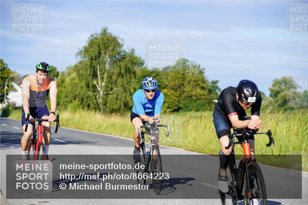 31.08.2025 - Elbe Triathlon Hamburg Michael Burmester http://msf.ph/oto/8664223 31.08.2025 09:23:02 Radfahren 325, 386, 406, 429, 575 meine-sportfotos.de