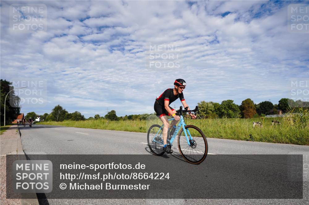 31.08.2025 - Elbe Triathlon Hamburg Michael Burmester http://msf.ph/oto/8664224 31.08.2025 09:48:50 Radfahren 407, 656, 739, 742, 856, 920, 921, 931 meine-sportfotos.de