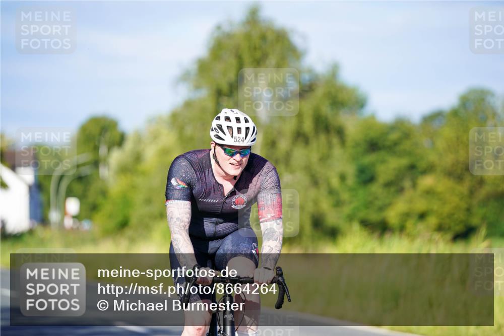 31.08.2025 - Elbe Triathlon Hamburg Michael Burmester http://msf.ph/oto/8664264 31.08.2025 09:23:25 Radfahren 234, 524, 529 meine-sportfotos.de