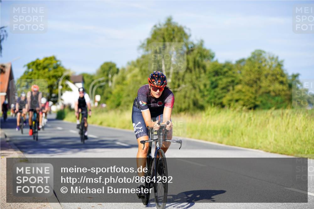 31.08.2025 - Elbe Triathlon Hamburg Michael Burmester http://msf.ph/oto/8664292 31.08.2025 09:23:43 Radfahren 177, 198, 252, 331, 370, 449, 497, 616 meine-sportfotos.de