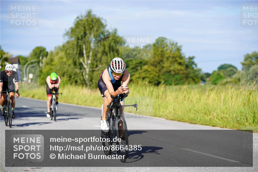 31.08.2025 - Elbe Triathlon Hamburg Michael Burmester http://msf.ph/oto/8664385 31.08.2025 09:24:03 Radfahren 185, 309, 436, 470, 481, 695 meine-sportfotos.de