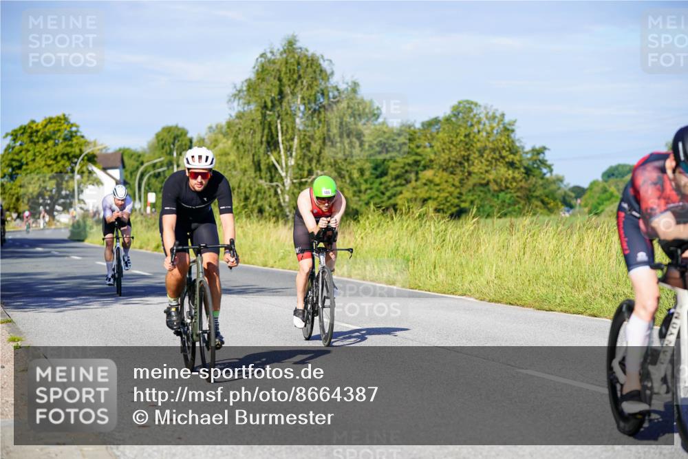 31.08.2025 - Elbe Triathlon Hamburg Michael Burmester http://msf.ph/oto/8664387 31.08.2025 09:24:04 Radfahren 185, 309, 436, 470, 481, 511, 695 meine-sportfotos.de