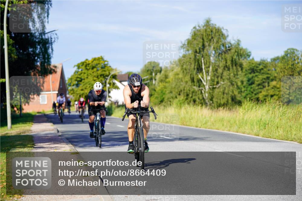 31.08.2025 - Elbe Triathlon Hamburg Michael Burmester http://msf.ph/oto/8664409 31.08.2025 09:24:11 Radfahren 335, 473, 487, 511, 536, 728 meine-sportfotos.de