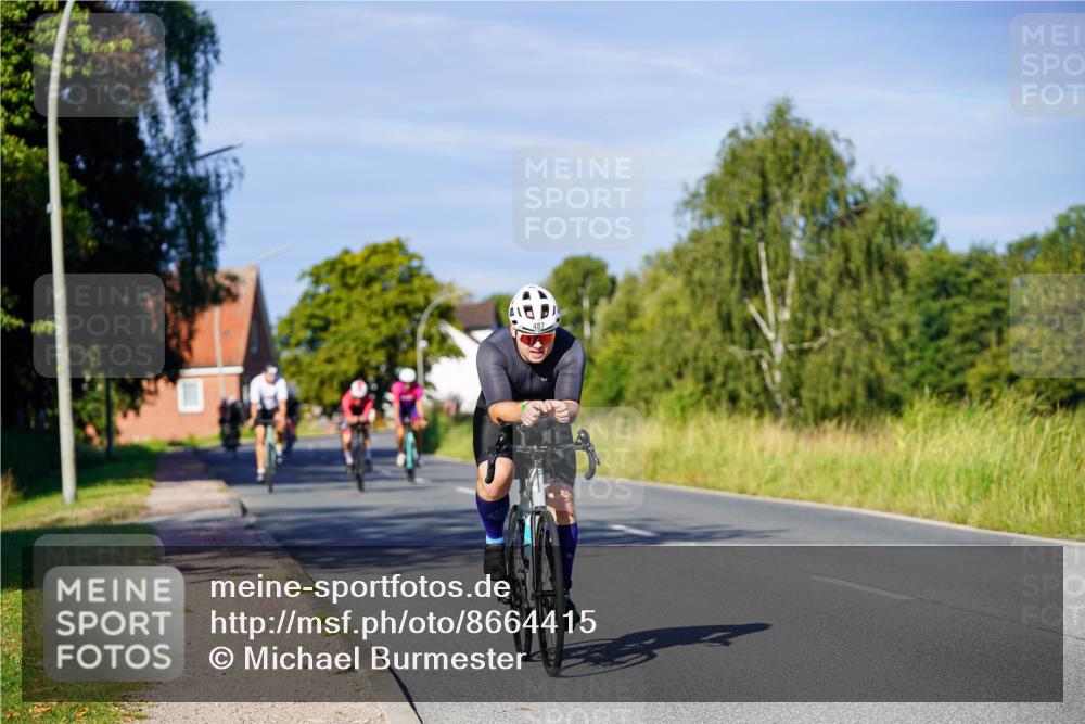 31.08.2025 - Elbe Triathlon Hamburg Michael Burmester http://msf.ph/oto/8664415 31.08.2025 09:24:13 Radfahren 233, 335, 473, 487, 511, 536, 728 meine-sportfotos.de