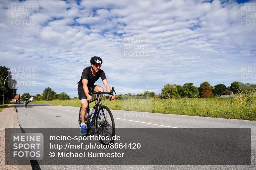31.08.2025 - Elbe Triathlon Hamburg Michael Burmester http://msf.ph/oto/8664420 31.08.2025 09:51:43 Radfahren 482, 512, 806, 849, 890 meine-sportfotos.de