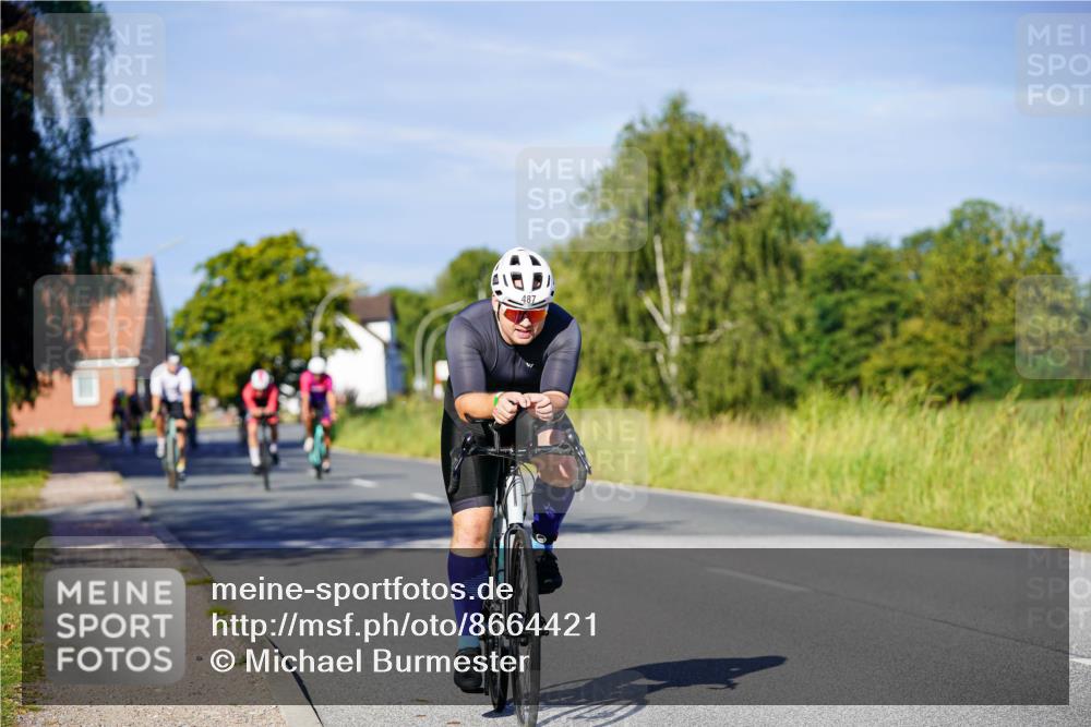 31.08.2025 - Elbe Triathlon Hamburg Michael Burmester http://msf.ph/oto/8664421 31.08.2025 09:24:13 Radfahren 233, 335, 473, 487, 511, 536, 728 meine-sportfotos.de