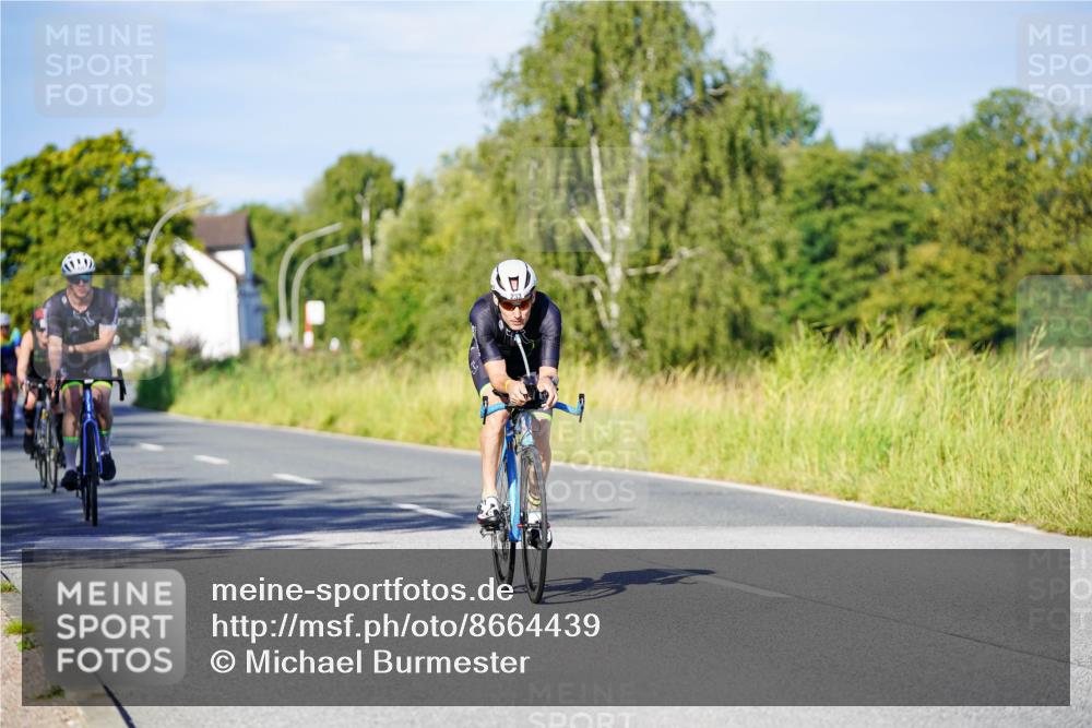 31.08.2025 - Elbe Triathlon Hamburg Michael Burmester http://msf.ph/oto/8664439 31.08.2025 09:24:19 Radfahren 233, 288, 335, 418, 435, 454, 473, 499, 728 meine-sportfotos.de