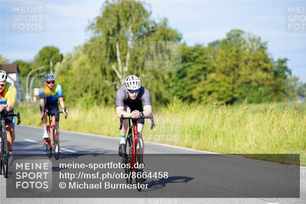 31.08.2025 - Elbe Triathlon Hamburg Michael Burmester http://msf.ph/oto/8664458 31.08.2025 09:24:24 Radfahren 180, 288, 418, 435, 454, 499, 653 meine-sportfotos.de