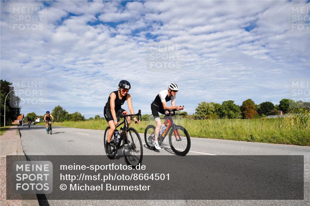 31.08.2025 - Elbe Triathlon Hamburg Michael Burmester http://msf.ph/oto/8664501 31.08.2025 09:53:06 Radfahren 453, 457, 540, 704, 736, 753, 870, 894 meine-sportfotos.de