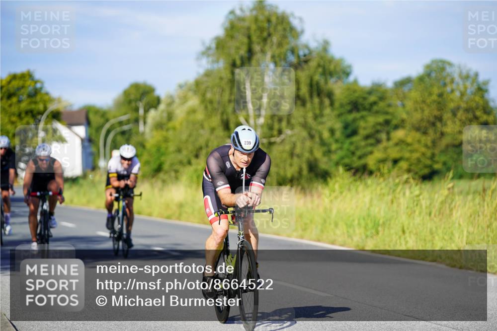 31.08.2025 - Elbe Triathlon Hamburg Michael Burmester http://msf.ph/oto/8664522 31.08.2025 09:24:47 Radfahren 239, 351, 373, 403, 456, 457, 597, 627, 638 meine-sportfotos.de