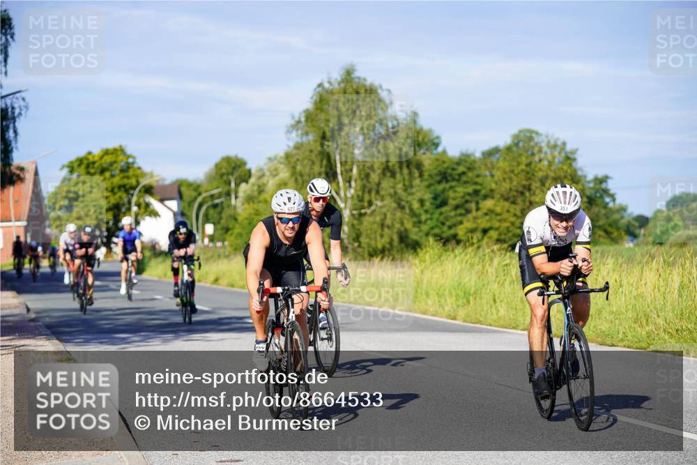 31.08.2025 - Elbe Triathlon Hamburg Michael Burmester http://msf.ph/oto/8664533 31.08.2025 09:24:48 Radfahren 239, 260, 351, 373, 403, 456, 457, 597, 627, 638 meine-sportfotos.de