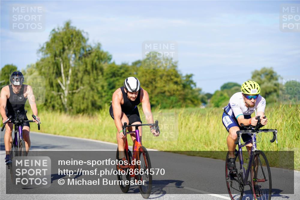 31.08.2025 - Elbe Triathlon Hamburg Michael Burmester http://msf.ph/oto/8664570 31.08.2025 09:24:57 Radfahren 171, 260, 265, 477, 548, 659 meine-sportfotos.de