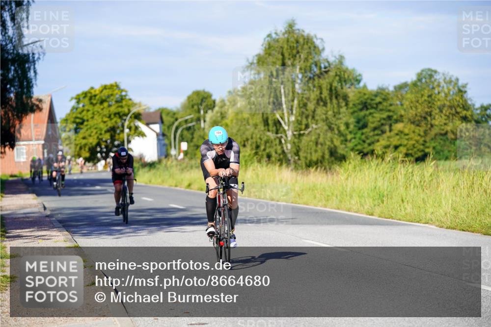 31.08.2025 - Elbe Triathlon Hamburg Michael Burmester http://msf.ph/oto/8664680 31.08.2025 09:25:41 Radfahren 179, 279, 347, 366, 453, 724 meine-sportfotos.de