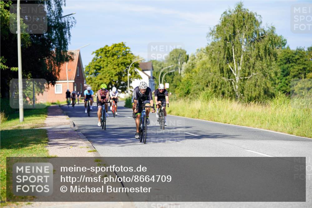 31.08.2025 - Elbe Triathlon Hamburg Michael Burmester http://msf.ph/oto/8664709 31.08.2025 09:25:47 Radfahren 348, 366, 424, 453, 507, 550, 625 meine-sportfotos.de