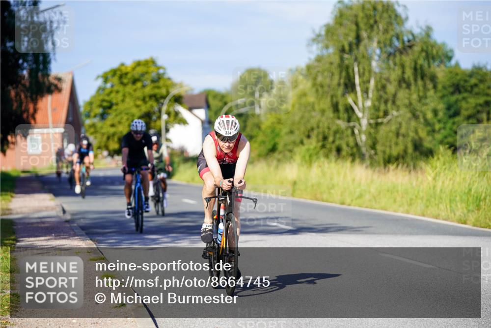 31.08.2025 - Elbe Triathlon Hamburg Michael Burmester http://msf.ph/oto/8664745 31.08.2025 09:25:55 Radfahren 334, 523, 525, 550, 551, 554, 579 meine-sportfotos.de