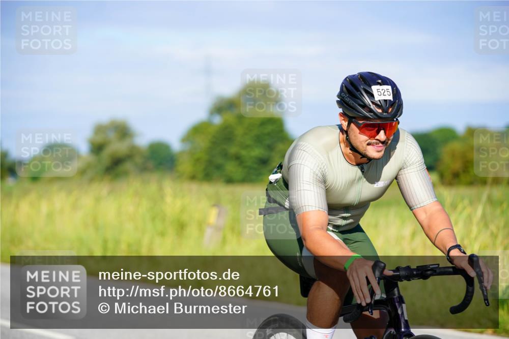 31.08.2025 - Elbe Triathlon Hamburg Michael Burmester http://msf.ph/oto/8664761 31.08.2025 09:25:59 Radfahren 301, 334, 523, 525, 551, 554, 579 meine-sportfotos.de
