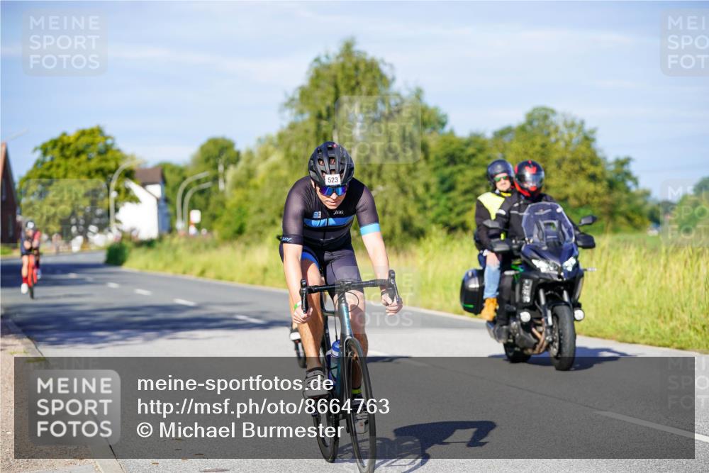 31.08.2025 - Elbe Triathlon Hamburg Michael Burmester http://msf.ph/oto/8664763 31.08.2025 09:26:00 Radfahren 301, 523, 525, 551, 554, 579 meine-sportfotos.de