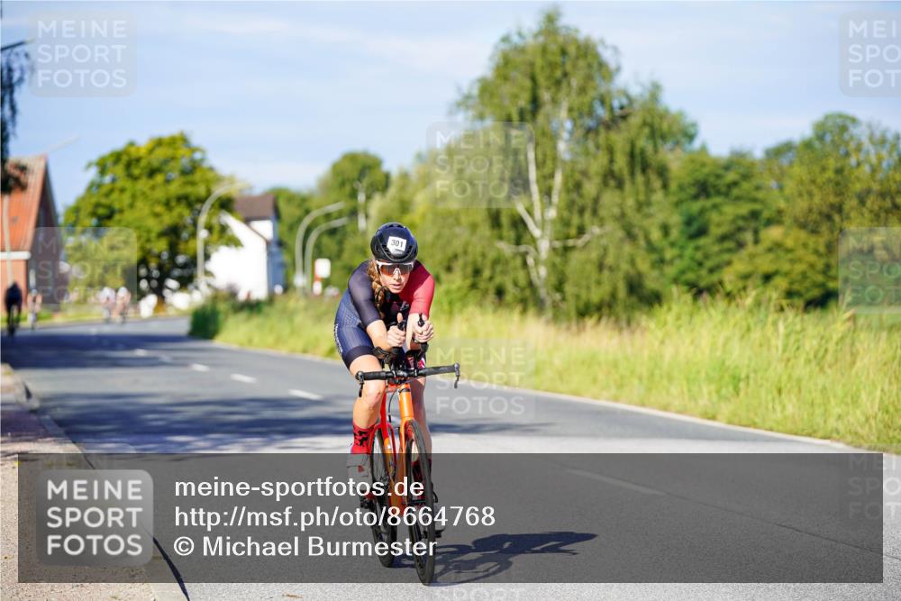 31.08.2025 - Elbe Triathlon Hamburg Michael Burmester http://msf.ph/oto/8664768 31.08.2025 09:26:03 Radfahren 301, 523, 551 meine-sportfotos.de