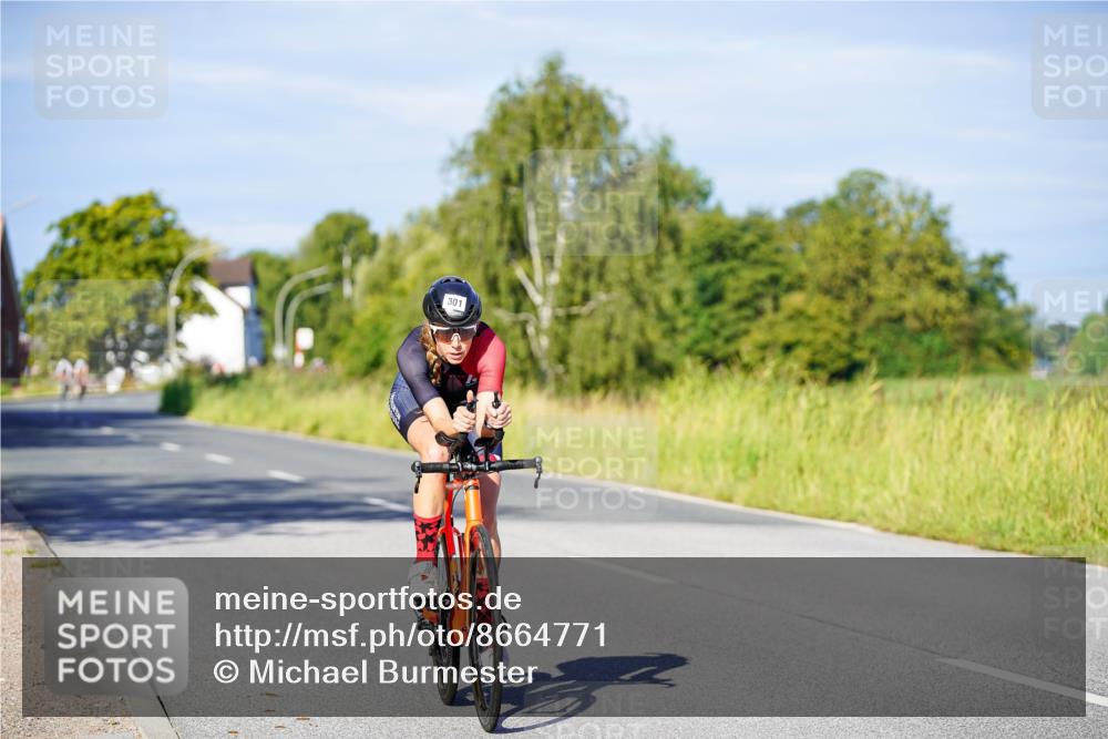 31.08.2025 - Elbe Triathlon Hamburg Michael Burmester http://msf.ph/oto/8664771 31.08.2025 09:26:03 Radfahren 301, 523, 551 meine-sportfotos.de