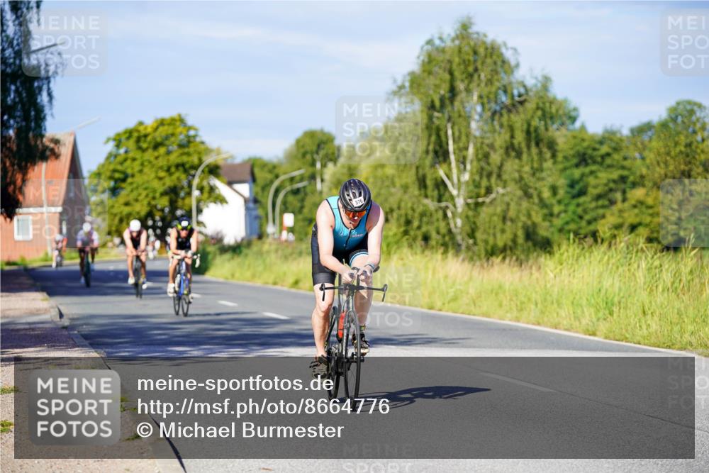 31.08.2025 - Elbe Triathlon Hamburg Michael Burmester http://msf.ph/oto/8664776 31.08.2025 09:26:12 Radfahren 246, 376, 451, 514 meine-sportfotos.de