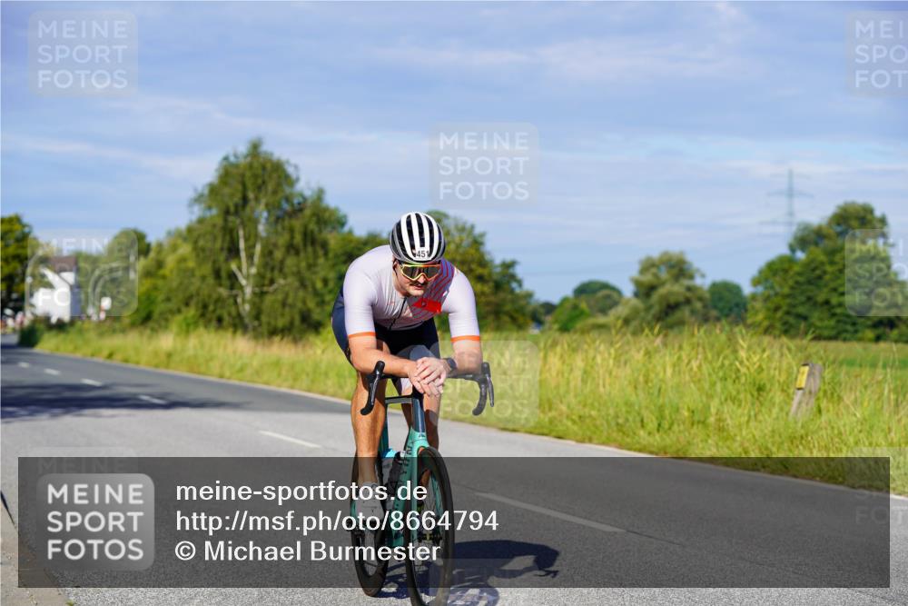 31.08.2025 - Elbe Triathlon Hamburg Michael Burmester http://msf.ph/oto/8664794 31.08.2025 09:26:19 Radfahren 320, 355, 395, 451, 514 meine-sportfotos.de