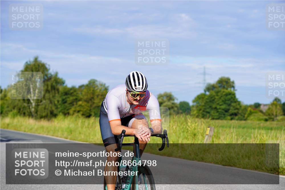 31.08.2025 - Elbe Triathlon Hamburg Michael Burmester http://msf.ph/oto/8664798 31.08.2025 09:26:19 Radfahren 320, 355, 395, 451, 514 meine-sportfotos.de