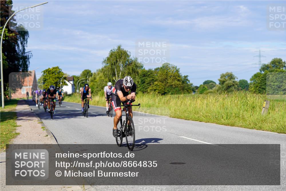 31.08.2025 - Elbe Triathlon Hamburg Michael Burmester http://msf.ph/oto/8664835 31.08.2025 09:26:33 Radfahren 248, 316, 318, 341, 434, 444, 445, 461, 471, 558, 650, 716, 725 meine-sportfotos.de