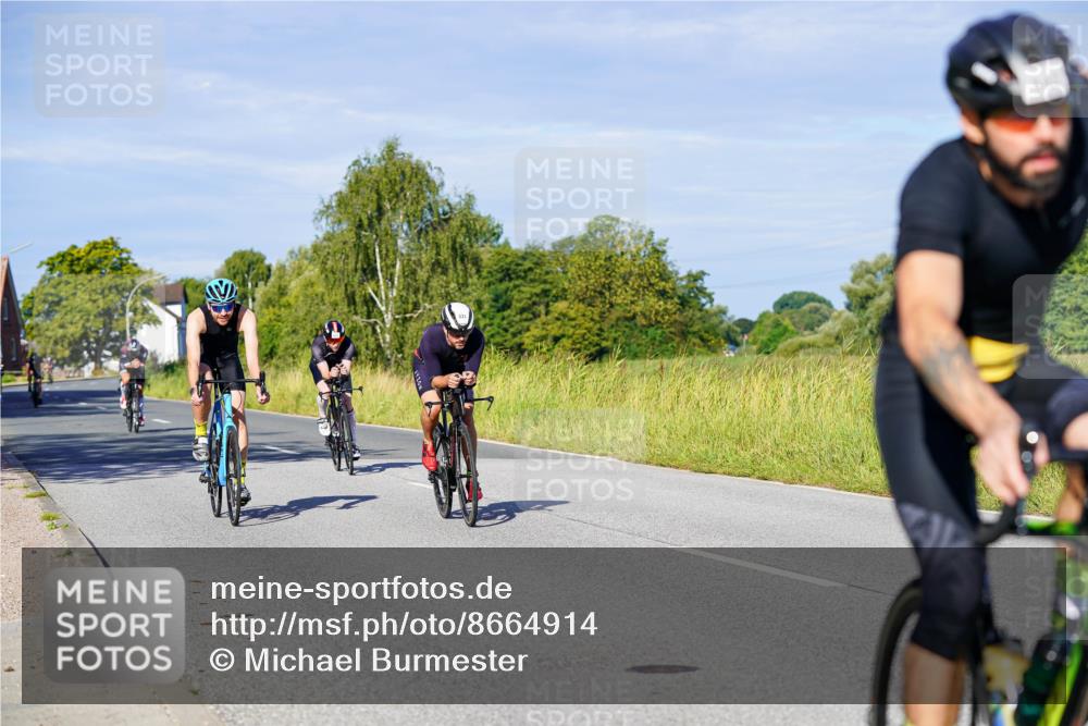 31.08.2025 - Elbe Triathlon Hamburg Michael Burmester http://msf.ph/oto/8664914 31.08.2025 09:26:48 Radfahren 183, 221, 261, 266, 506, 601, 608, 631, 643 meine-sportfotos.de