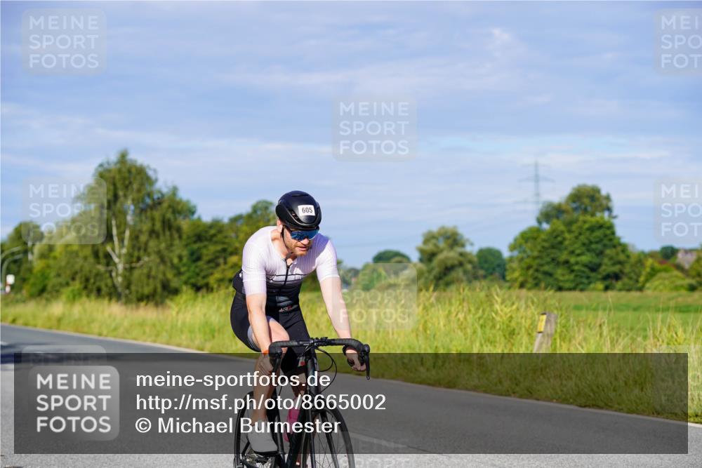 31.08.2025 - Elbe Triathlon Hamburg Michael Burmester http://msf.ph/oto/8665002 31.08.2025 09:27:23 Radfahren 247, 563, 605, 678 meine-sportfotos.de