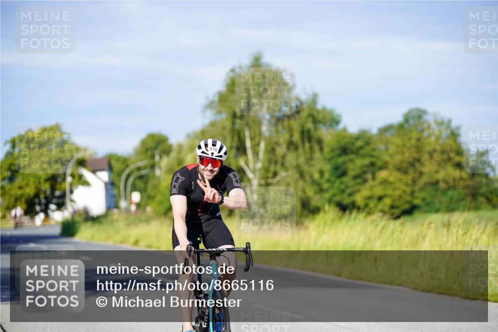 31.08.2025 - Elbe Triathlon Hamburg Michael Burmester http://msf.ph/oto/8665116 31.08.2025 09:28:09 Radfahren 610, 629 meine-sportfotos.de