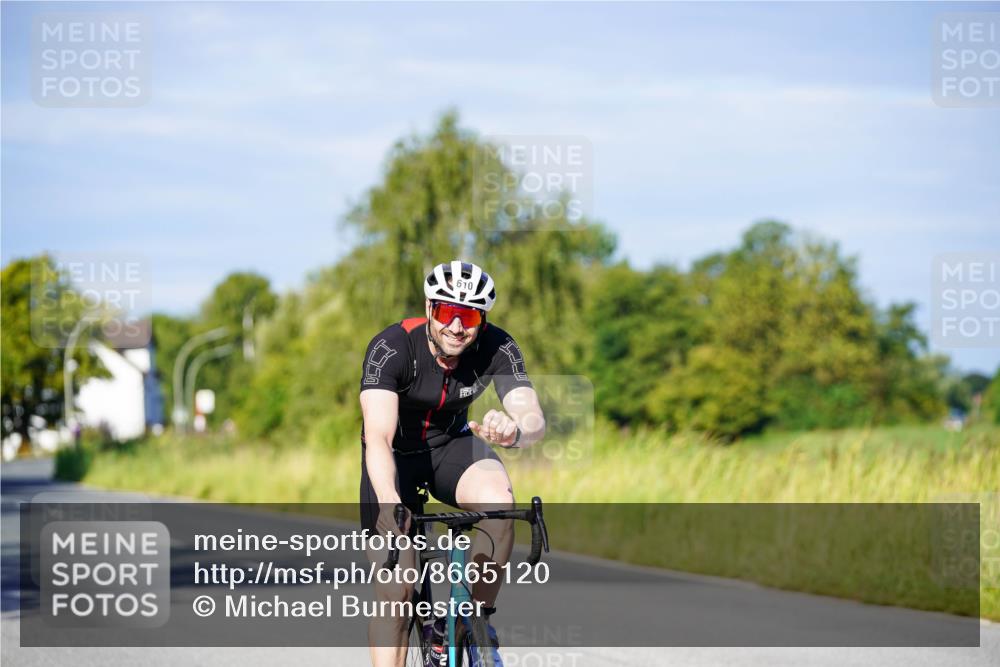 31.08.2025 - Elbe Triathlon Hamburg Michael Burmester http://msf.ph/oto/8665120 31.08.2025 09:28:10 Radfahren 535, 610, 629 meine-sportfotos.de