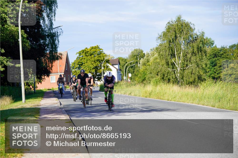 31.08.2025 - Elbe Triathlon Hamburg Michael Burmester http://msf.ph/oto/8665193 31.08.2025 09:28:33 Radfahren 337, 363, 414, 486, 490, 588 meine-sportfotos.de