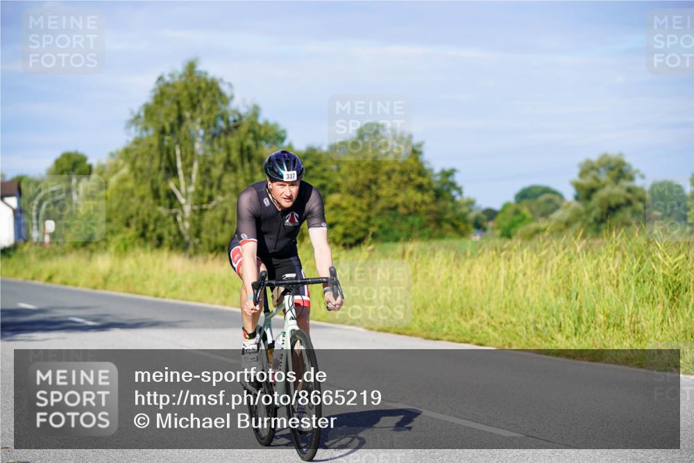 31.08.2025 - Elbe Triathlon Hamburg Michael Burmester http://msf.ph/oto/8665219 31.08.2025 09:28:39 Radfahren 282, 298, 337, 414, 486, 519, 588 meine-sportfotos.de