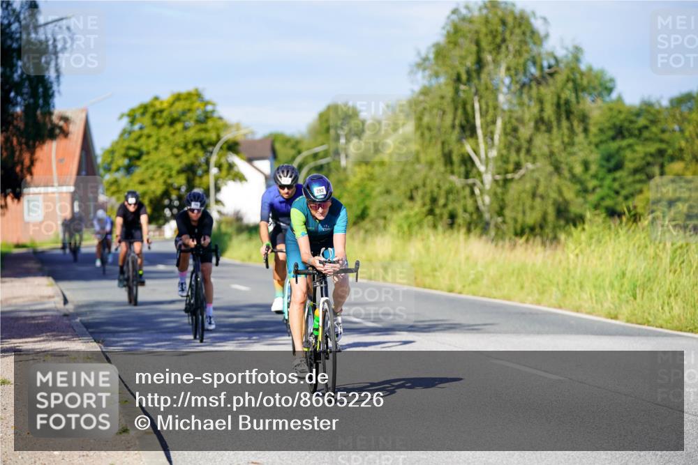 31.08.2025 - Elbe Triathlon Hamburg Michael Burmester http://msf.ph/oto/8665226 31.08.2025 09:28:44 Radfahren 274, 282, 298, 361, 466, 519 meine-sportfotos.de