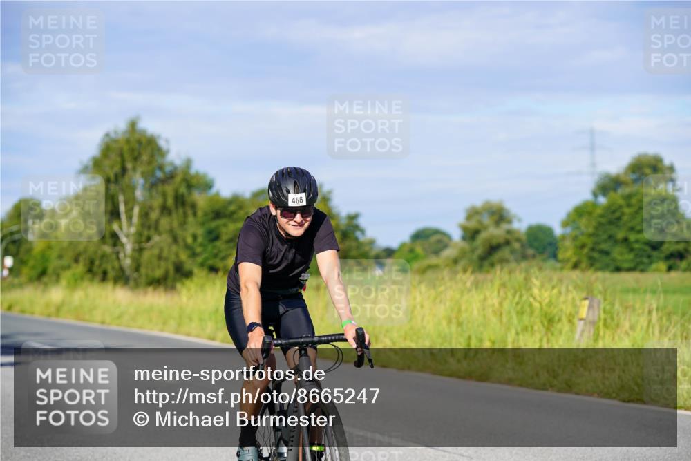 31.08.2025 - Elbe Triathlon Hamburg Michael Burmester http://msf.ph/oto/8665247 31.08.2025 09:28:48 Radfahren 249, 274, 298, 361, 466, 519, 715, 723 meine-sportfotos.de