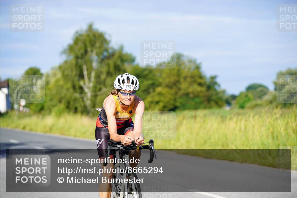 31.08.2025 - Elbe Triathlon Hamburg Michael Burmester http://msf.ph/oto/8665294 31.08.2025 09:29:04 Radfahren 216, 259, 359, 360 meine-sportfotos.de