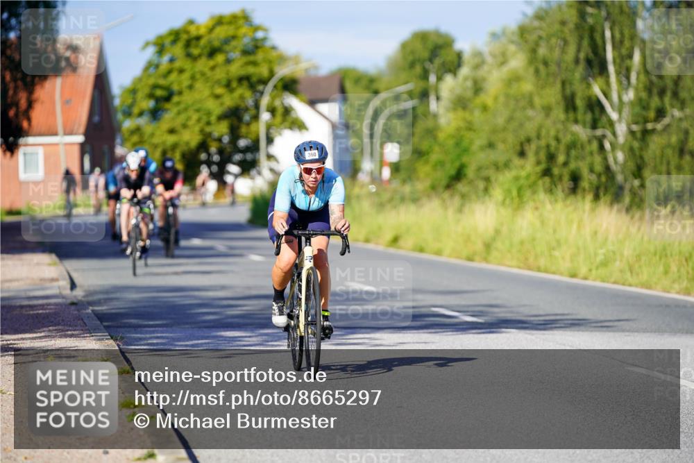 31.08.2025 - Elbe Triathlon Hamburg Michael Burmester http://msf.ph/oto/8665297 31.08.2025 09:29:07 Radfahren 165, 259, 359, 360, 377, 660 meine-sportfotos.de