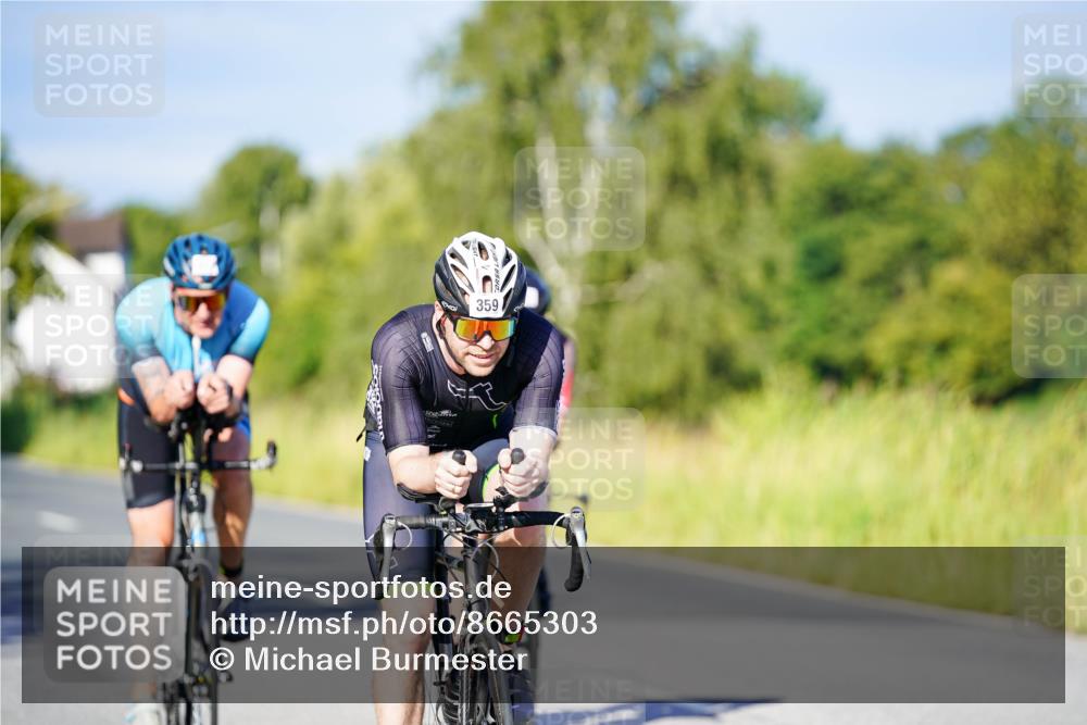 31.08.2025 - Elbe Triathlon Hamburg Michael Burmester http://msf.ph/oto/8665303 31.08.2025 09:29:11 Radfahren 165, 359, 360, 377, 660 meine-sportfotos.de