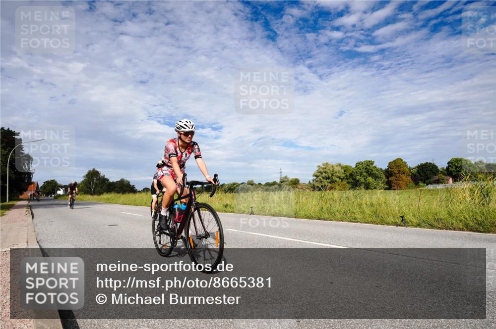 31.08.2025 - Elbe Triathlon Hamburg Michael Burmester http://msf.ph/oto/8665381 31.08.2025 10:10:15 Radfahren 459, 590, 652, 699, 789 meine-sportfotos.de
