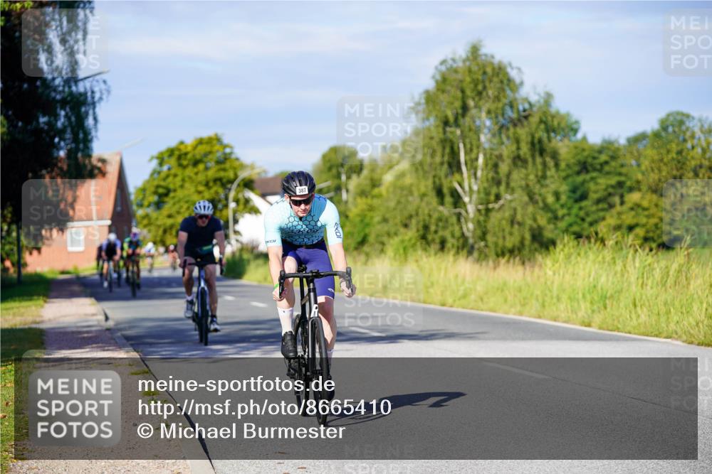 31.08.2025 - Elbe Triathlon Hamburg Michael Burmester http://msf.ph/oto/8665410 31.08.2025 09:30:06 Radfahren 305, 387, 427, 527, 617, 680, 773 meine-sportfotos.de