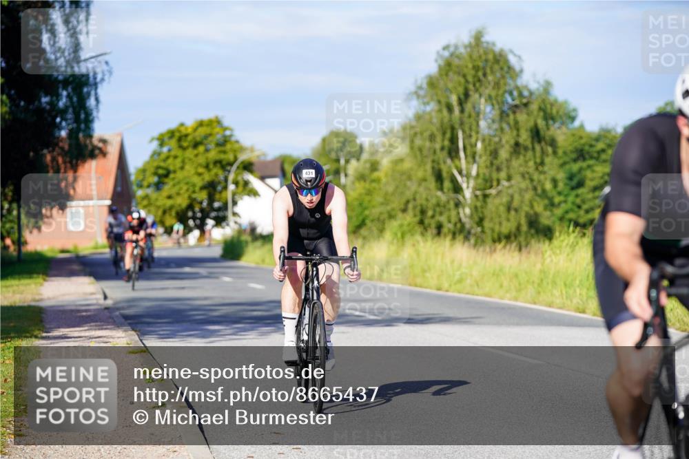 31.08.2025 - Elbe Triathlon Hamburg Michael Burmester http://msf.ph/oto/8665437 31.08.2025 09:30:14 Radfahren 213, 343, 400, 431, 465, 527, 534, 613, 617 meine-sportfotos.de