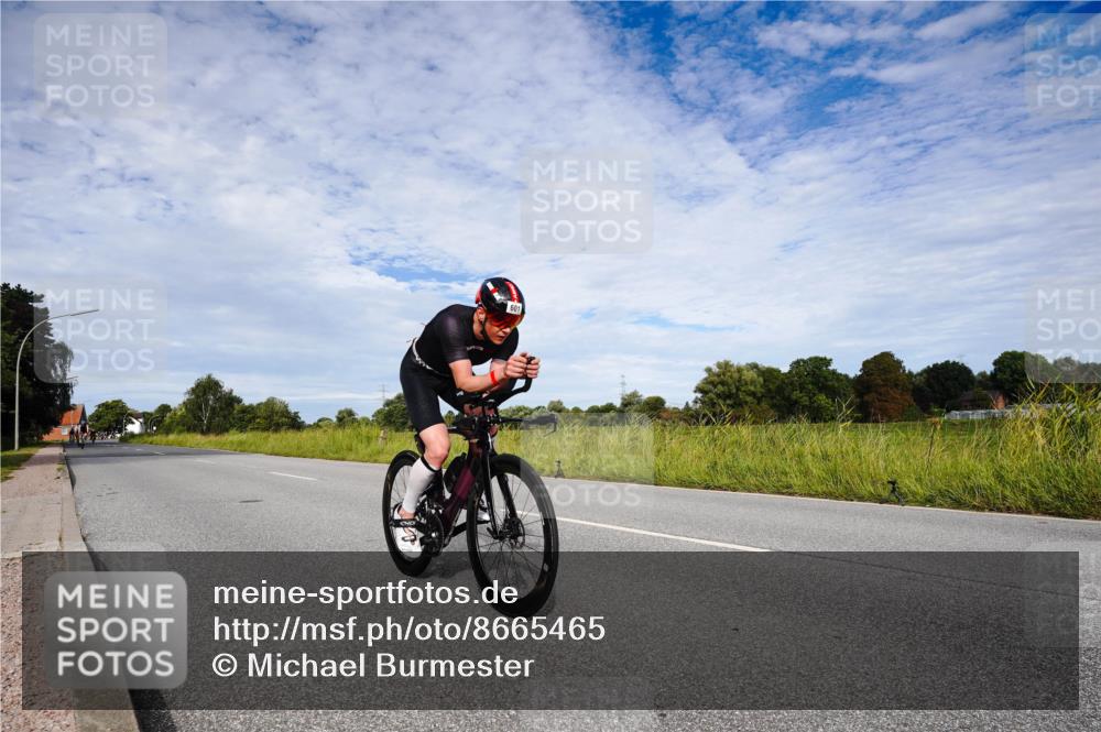 31.08.2025 - Elbe Triathlon Hamburg Michael Burmester http://msf.ph/oto/8665465 31.08.2025 10:12:20 Radfahren 473, 601, 608 meine-sportfotos.de