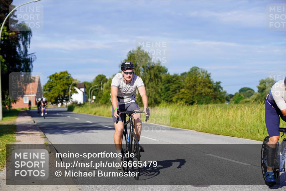 31.08.2025 - Elbe Triathlon Hamburg Michael Burmester http://msf.ph/oto/8665479 31.08.2025 09:30:21 Radfahren 170, 343, 400, 465, 469, 534 meine-sportfotos.de
