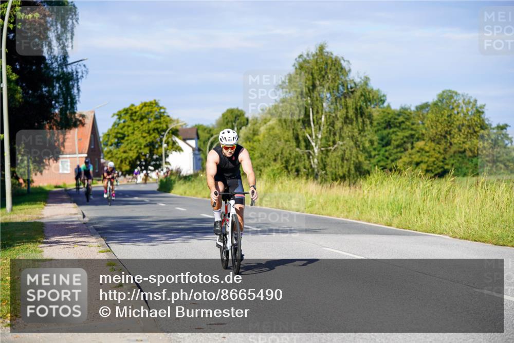 31.08.2025 - Elbe Triathlon Hamburg Michael Burmester http://msf.ph/oto/8665490 31.08.2025 09:30:27 Radfahren 170, 280, 469, 533 meine-sportfotos.de