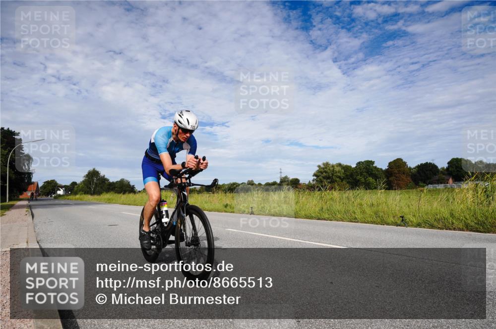 31.08.2025 - Elbe Triathlon Hamburg Michael Burmester http://msf.ph/oto/8665513 31.08.2025 10:12:54 Radfahren 486, 664, 712, 722, 737, 745, 775, 779 meine-sportfotos.de