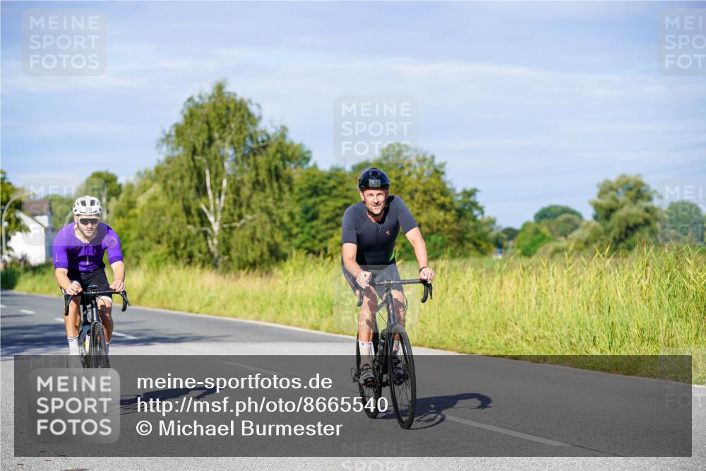 31.08.2025 - Elbe Triathlon Hamburg Michael Burmester http://msf.ph/oto/8665540 31.08.2025 09:30:46 Radfahren 192, 332, 413, 602, 669, 684, 756 meine-sportfotos.de