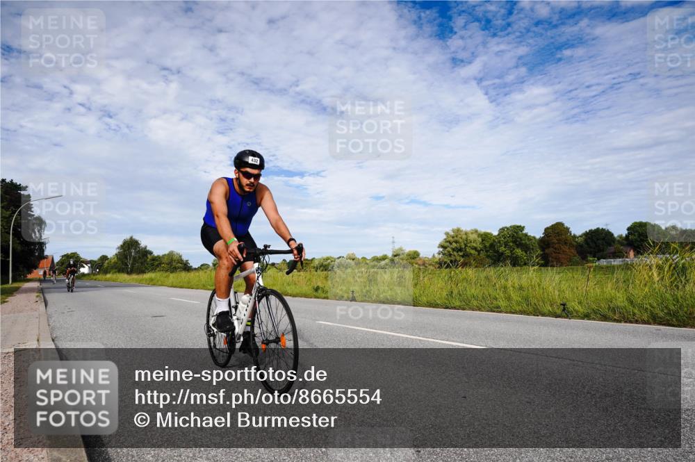 31.08.2025 - Elbe Triathlon Hamburg Michael Burmester http://msf.ph/oto/8665554 31.08.2025 10:13:38 Radfahren 432, 821, 887, 916 meine-sportfotos.de