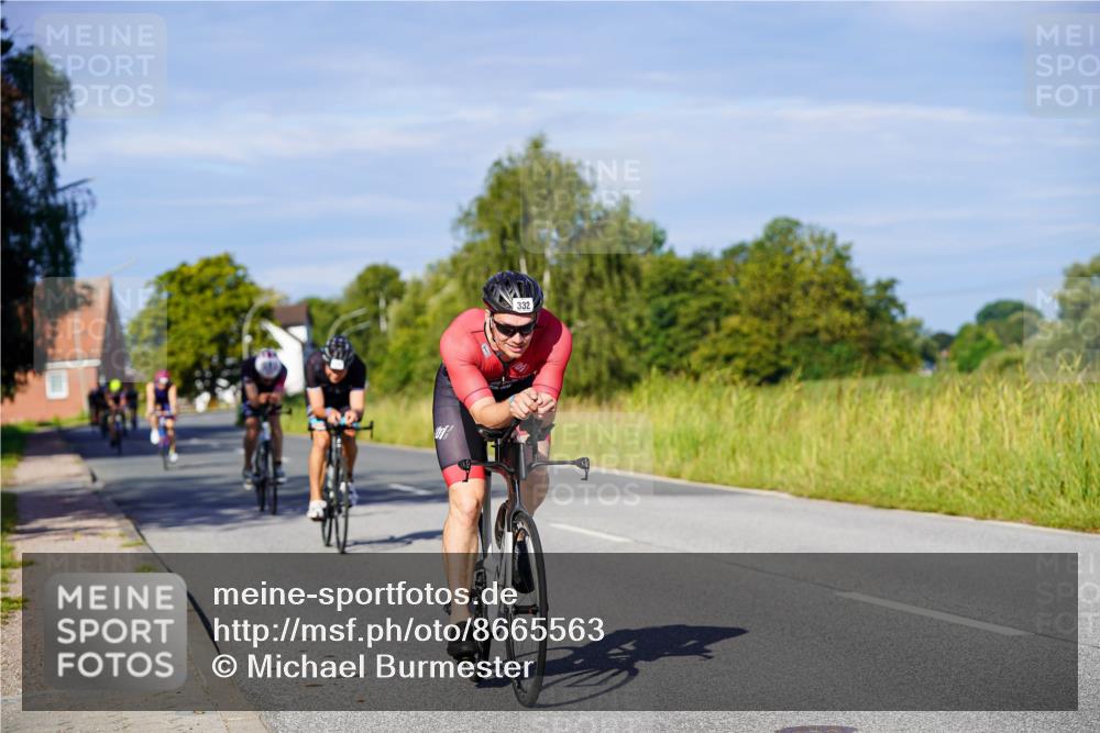 31.08.2025 - Elbe Triathlon Hamburg Michael Burmester http://msf.ph/oto/8665563 31.08.2025 09:30:53 Radfahren 176, 256, 332, 378, 476, 489, 505, 602, 756 meine-sportfotos.de